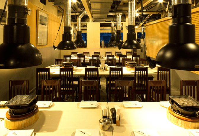 巨牛荘（六本木）